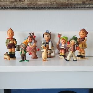 8 Plastic  Colorful Holiday Figurine